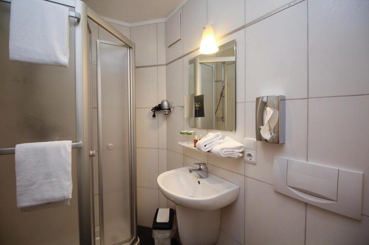 Gasthof Schiller Bei Bamberg Strullendorf Room photo